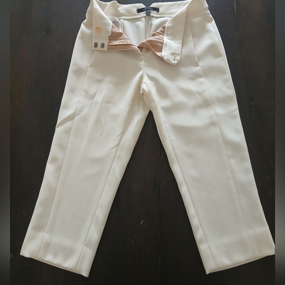 BCBGMaxAzria Pants - BCBGMAXAZRIA White Women's Capri Dress Pants Trousers Size:0